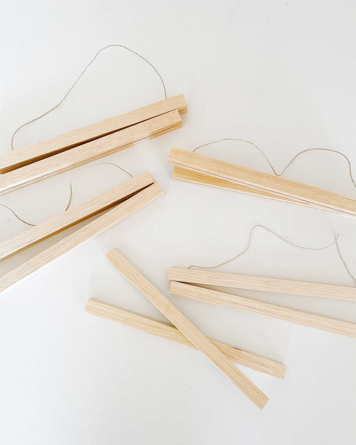 Wooden Magnetic Picture Hanger