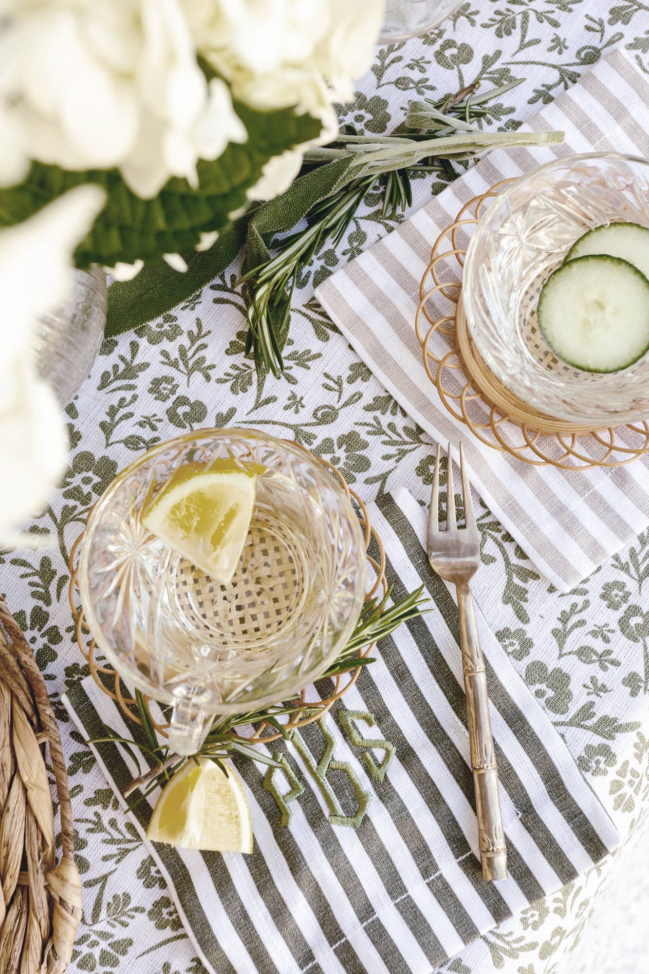Keepsake Linen Cocktail Napkin | Olive