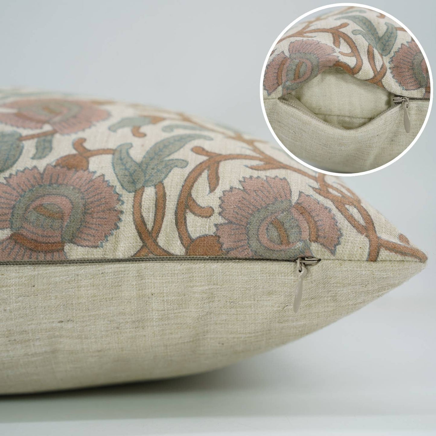 Vasundra Pillow Cover | 20 x 20