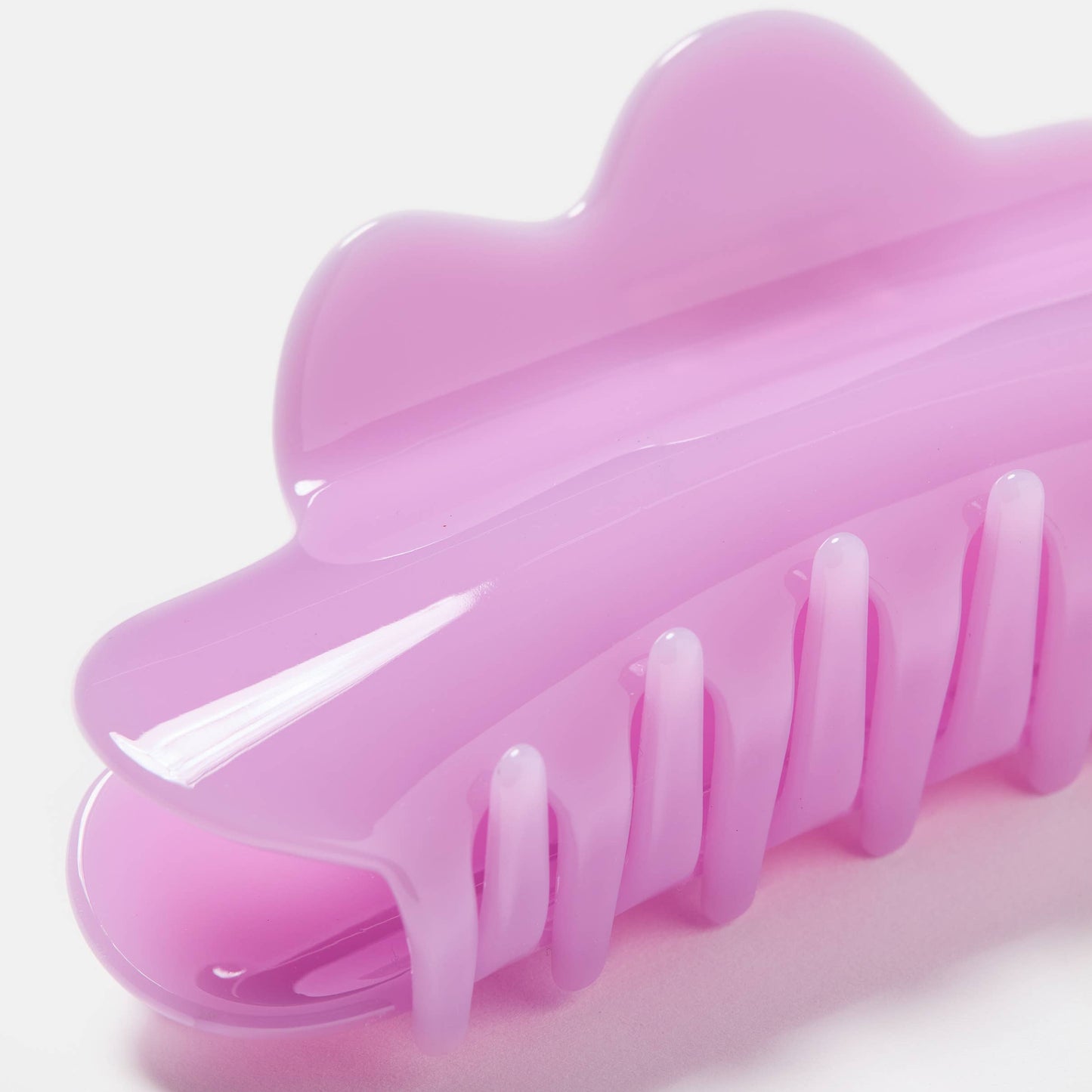 Nimbus Claw in Lilac