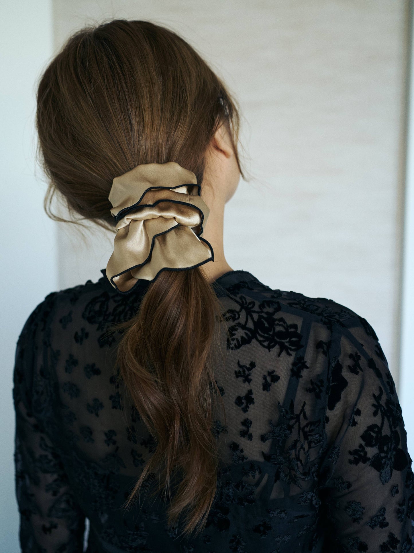 "Maxi Flower" Double-Layer Oversized Silk Scrunchie