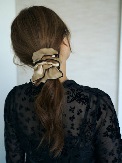 "Maxi Flower" Double-Layer Oversized Silk Scrunchie