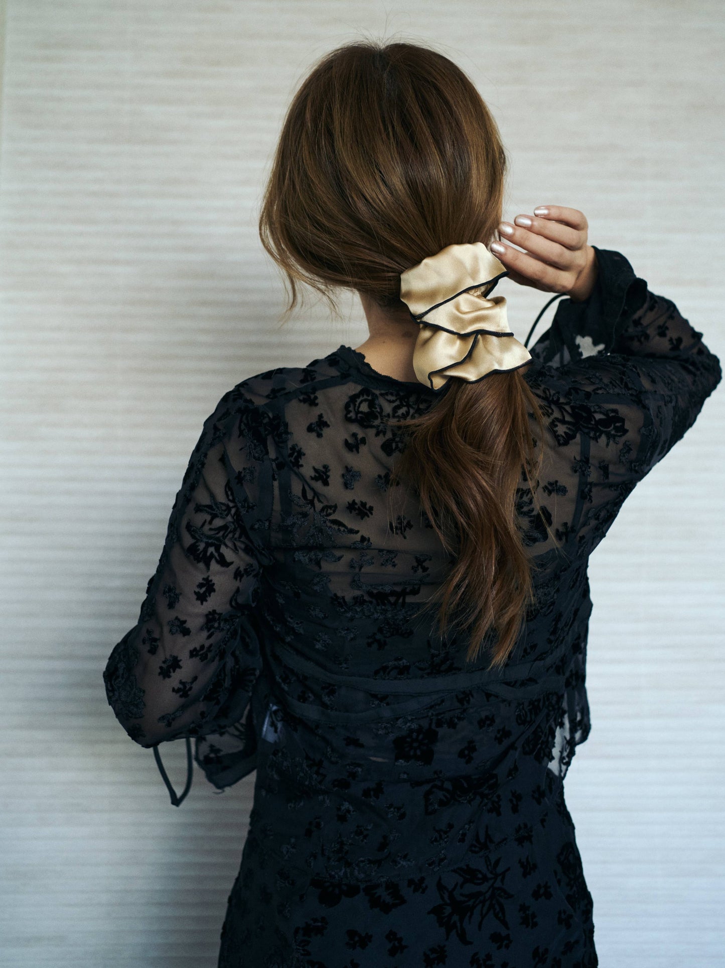 "Maxi Flower" Double-Layer Oversized Silk Scrunchie