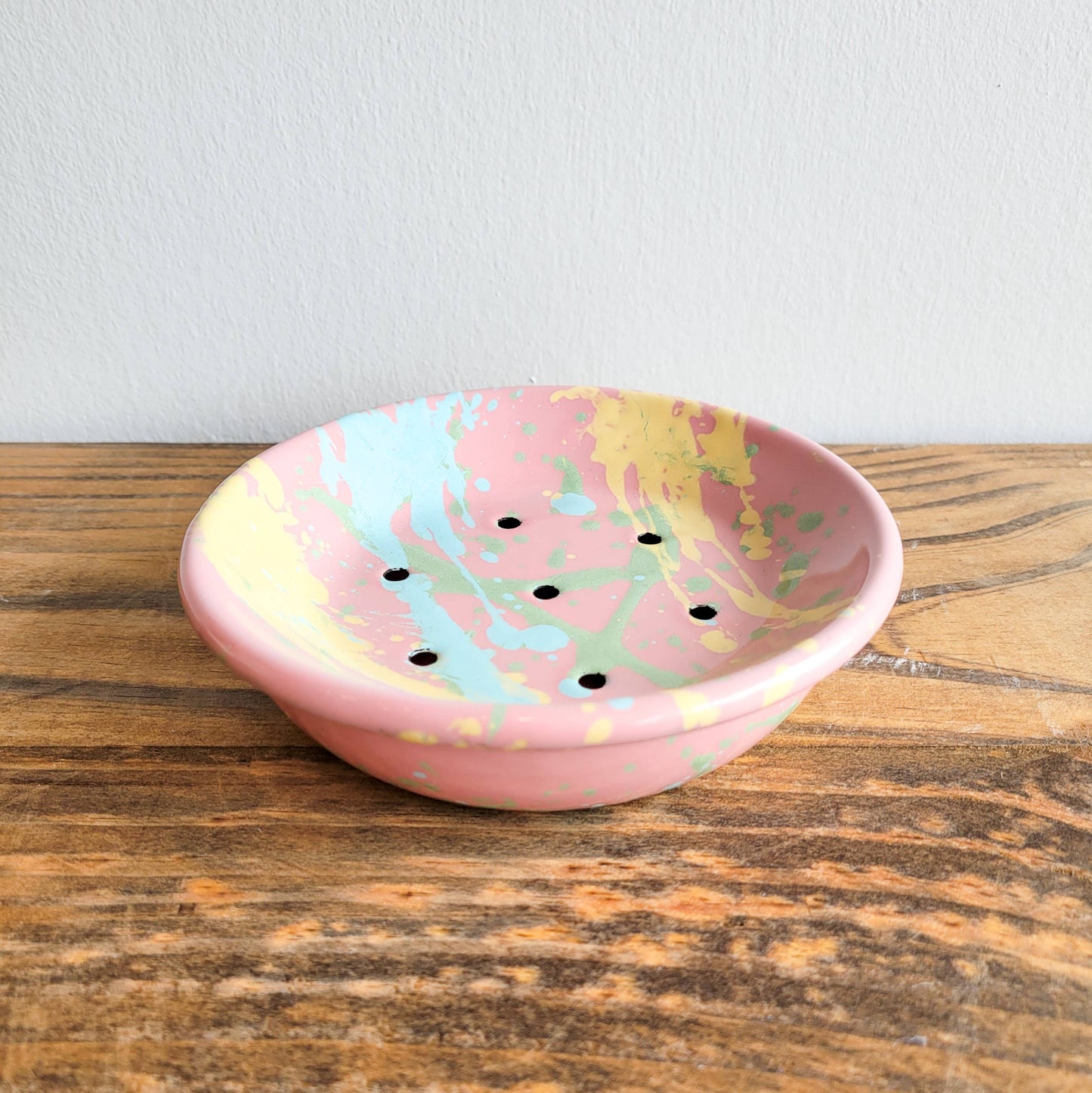 Splash Enamel Soap Dish (Multiple Colors Available)