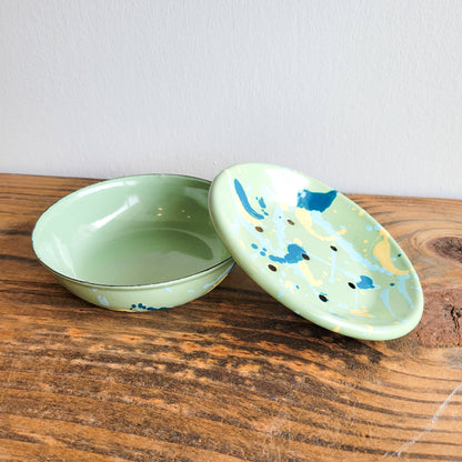 Splash Enamel Soap Dish (Multiple Colors Available)